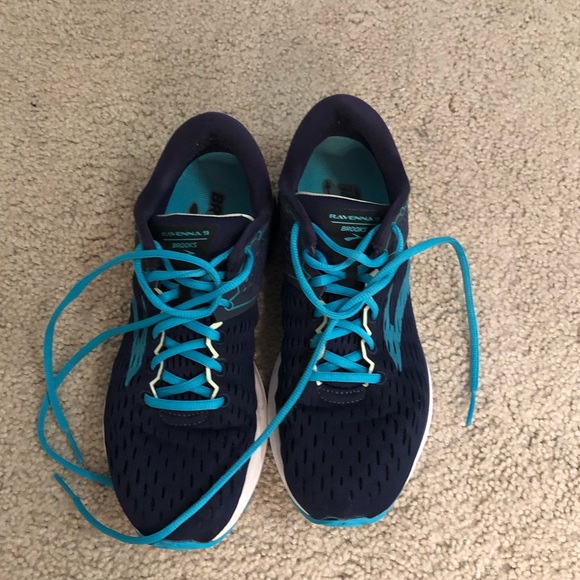 Brooks Shoes - Brooks Ravena women’s running shoes